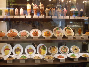 Etre inquiet en japonais : ki ni suru et ki ni naru. Formation : Nom + Wo + Ki ni suru et Nom + Ga + Ki ni naru.